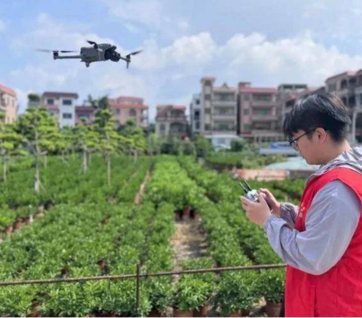 最新通报显示，截至7月23日，广东省佛山市顺德区、南海区、禅城区、三水区、高明区累计报告基孔肯雅热确诊病例3645例，均为轻症
