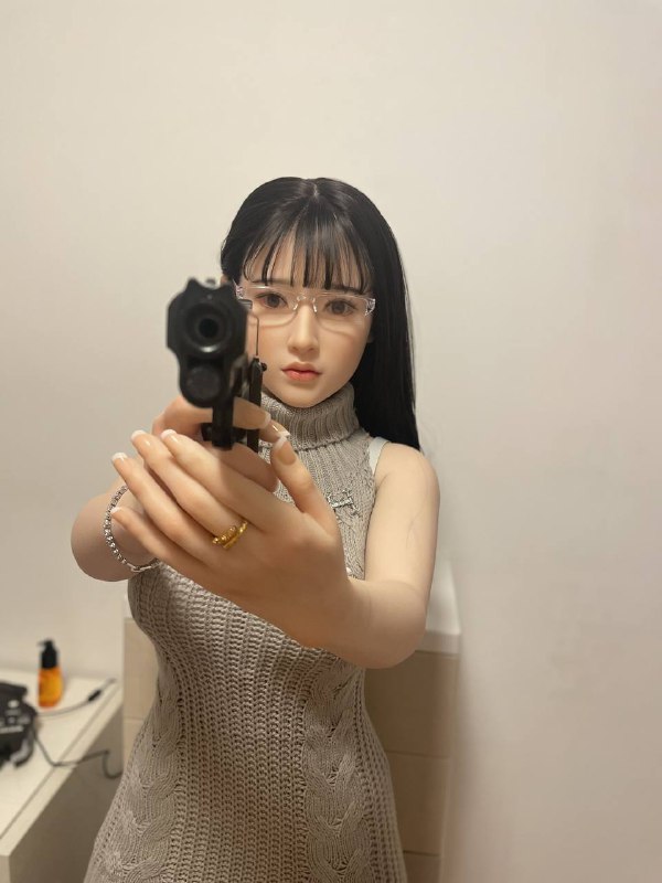 开枪打你哦 #实体娃娃 女朋友